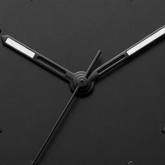 Aurelia™ Noir Octa Watch