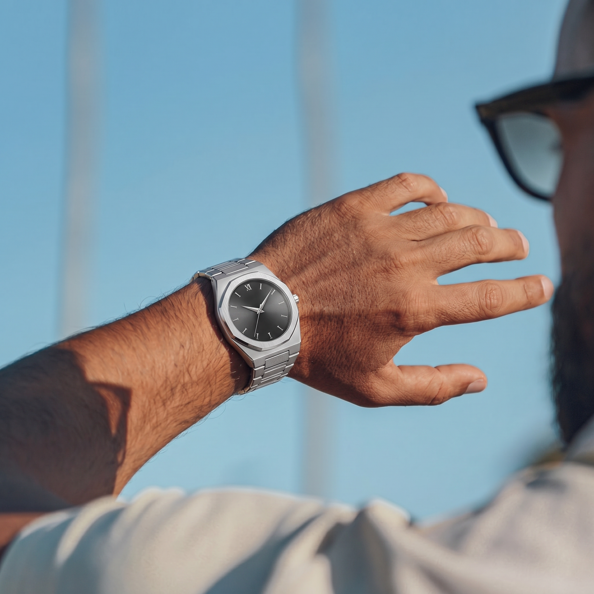 Luvier™ Imperial Edge Roman Dial Watch