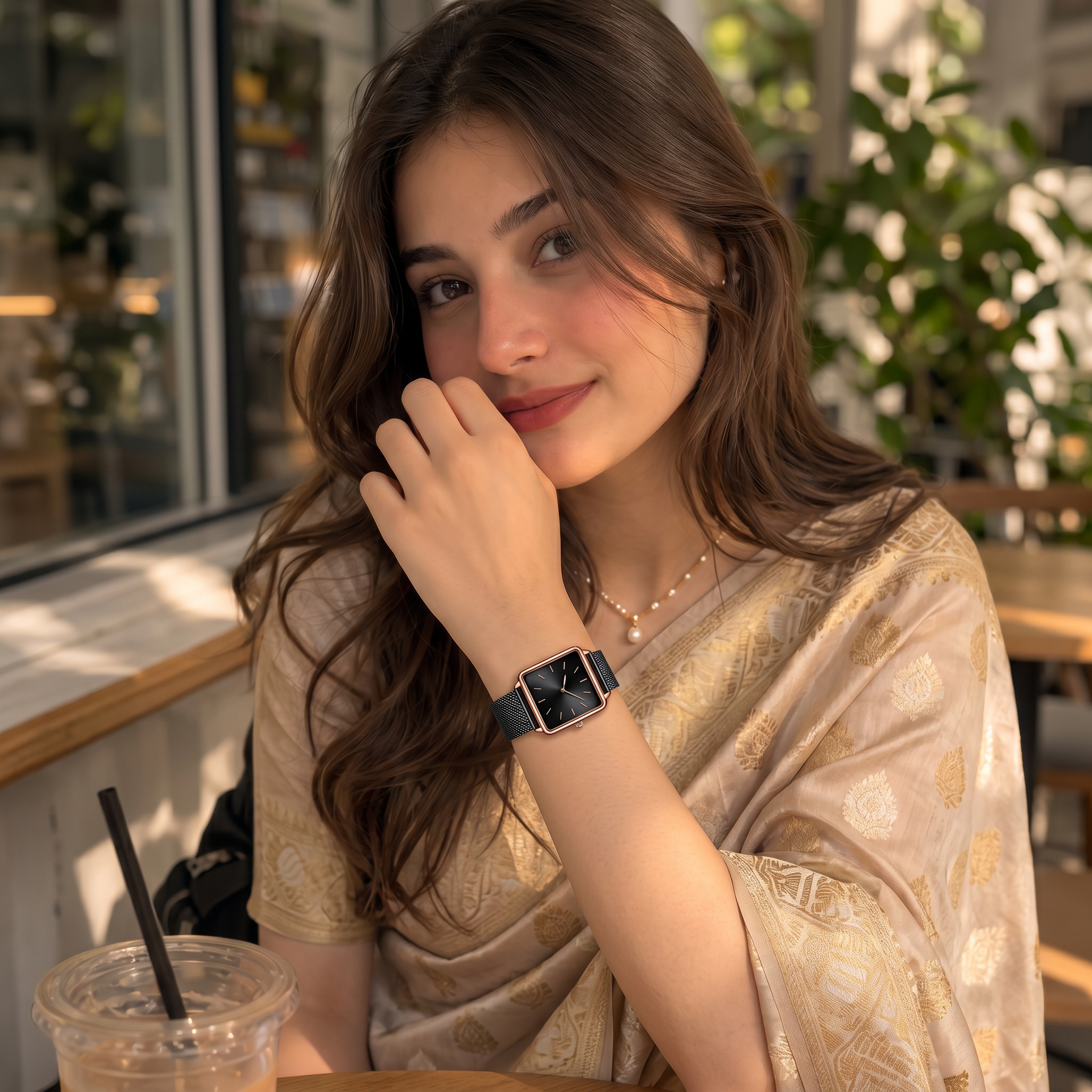 Luvier™ NoirFrame Signature Watch