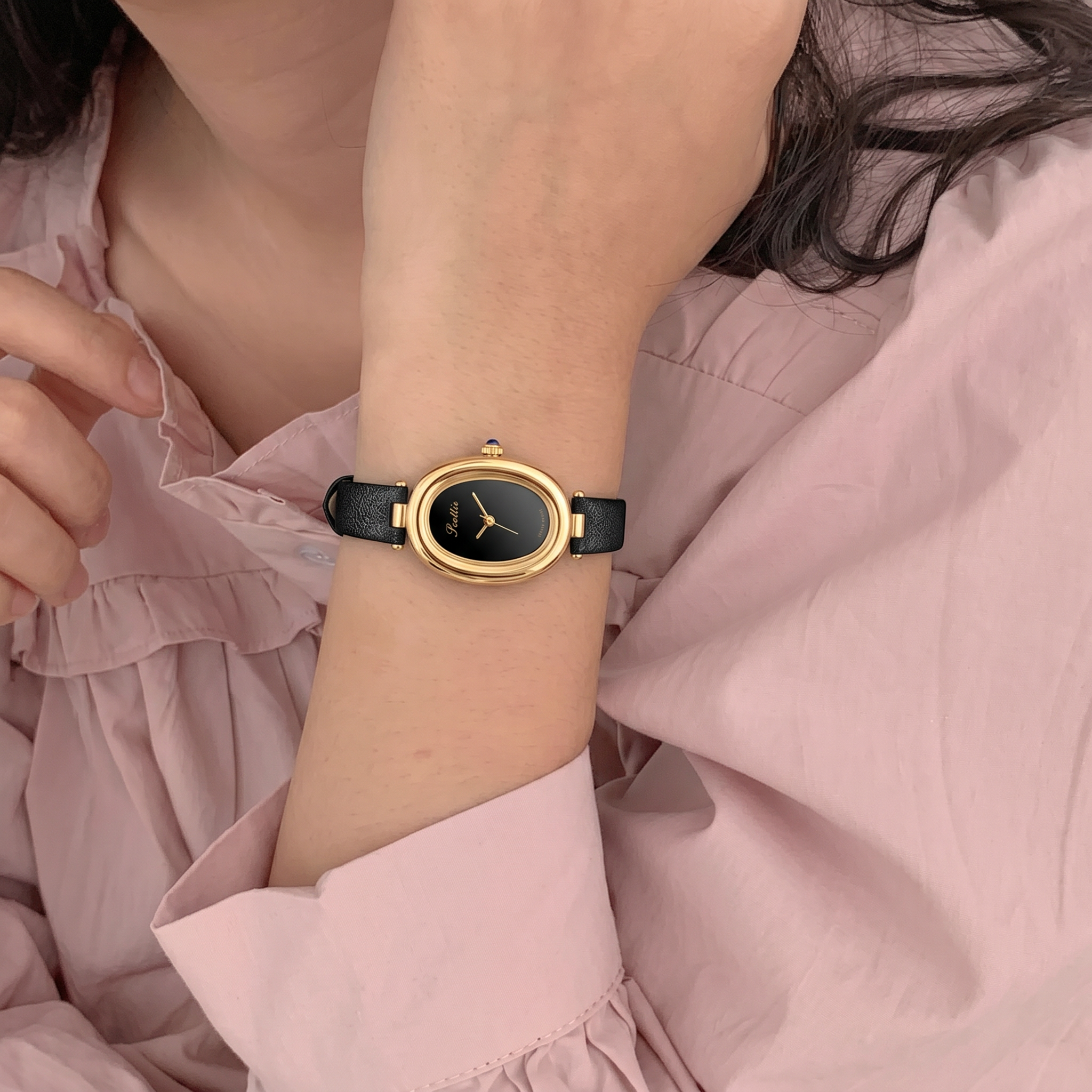 Luvier™ Veloura Luxe Oval Leather Watch