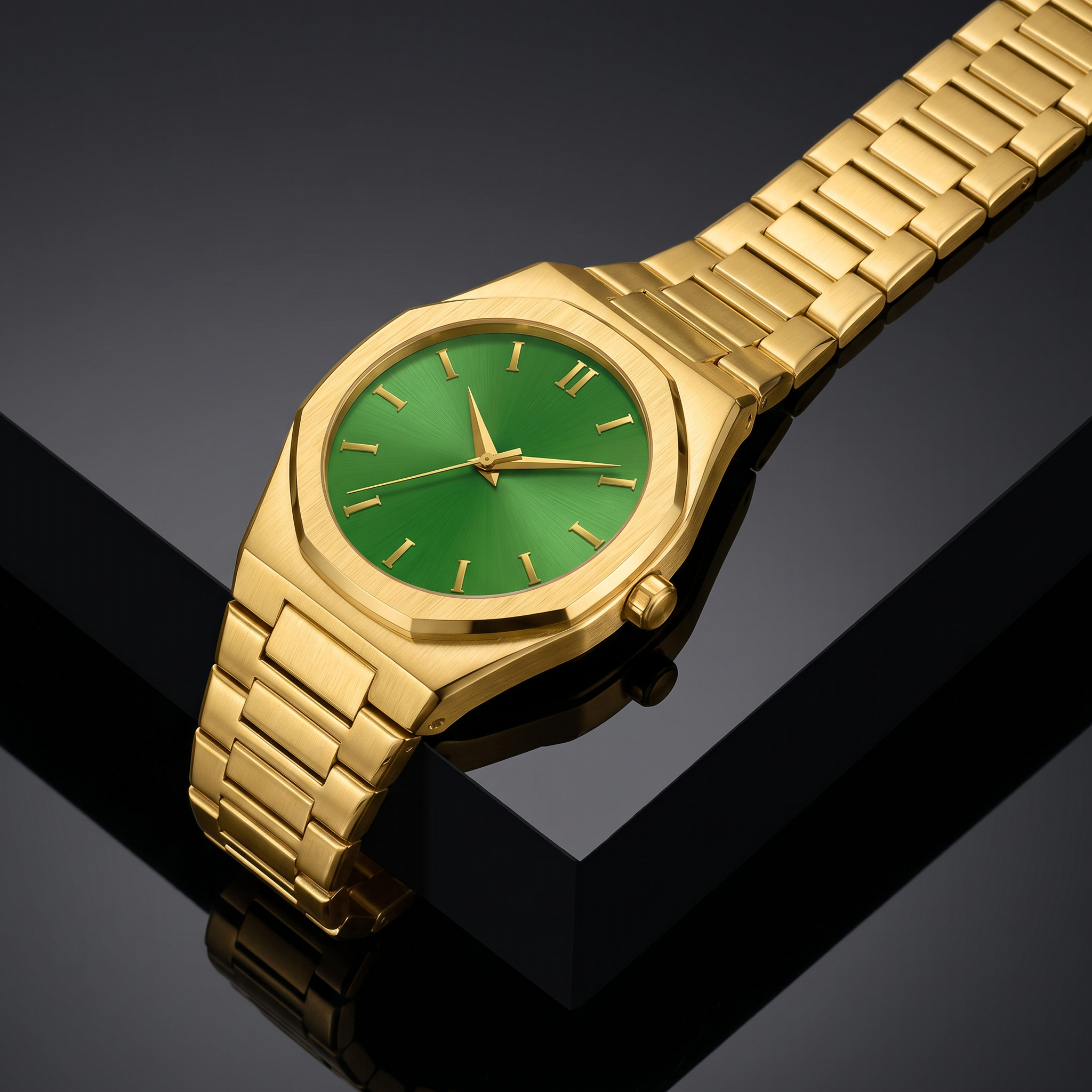 Luvier™ Imperial Edge Roman Dial Watch